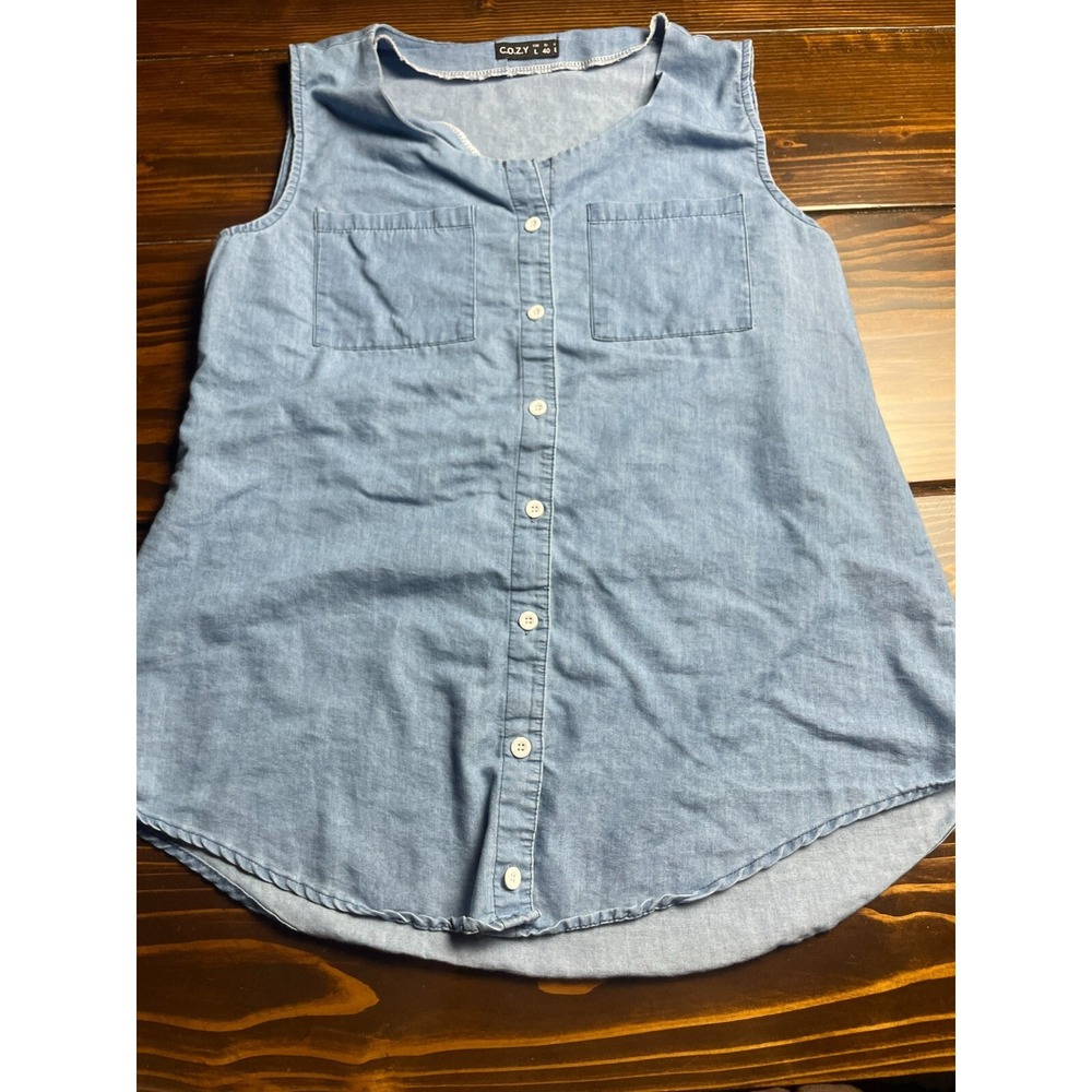 C.O.Z.Y Shirt, Women's Size Large, Blue, Chambray, Sleeveless, Button up
